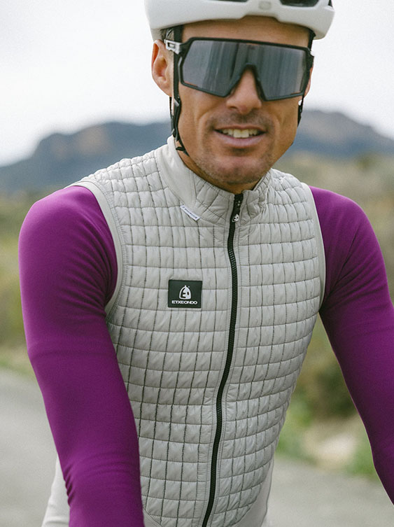 CHALECO ARRI PRIMALOFT -...